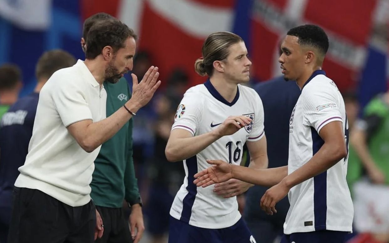 开云体育入口-英格兰队大胜德国，晋级欧洲杯十六强