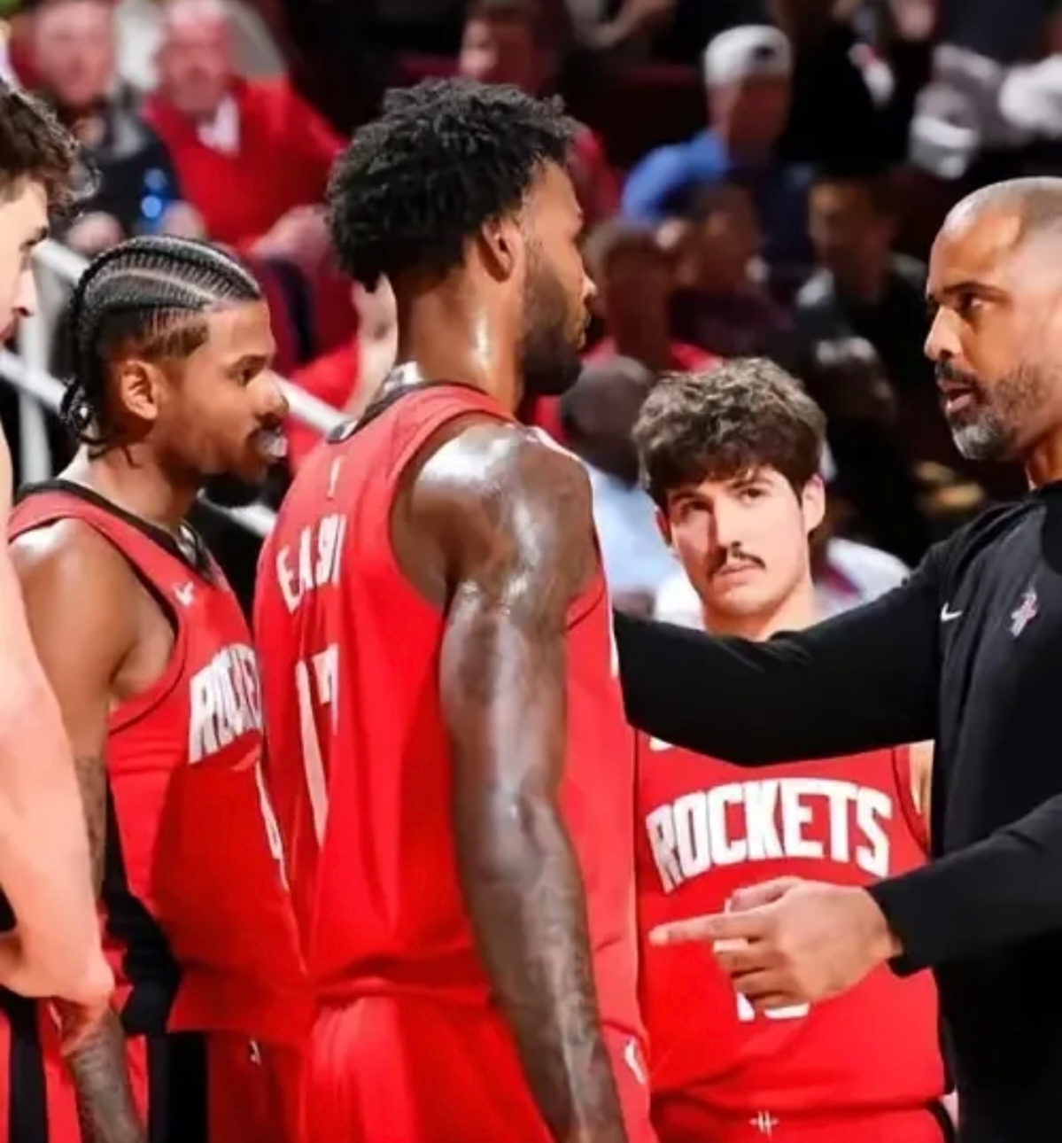 开云体育APP下载-关于火箭双加时险胜掘金，东部决赛再现巅峰对决的信息