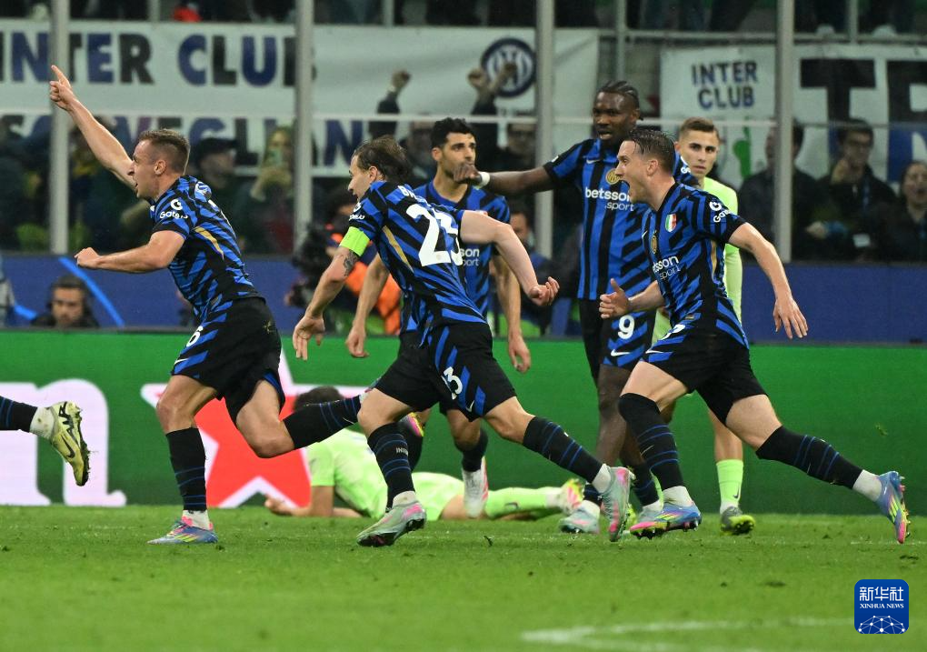 包含意大利队欧预赛取胜，实力彰显或成黑马的词条