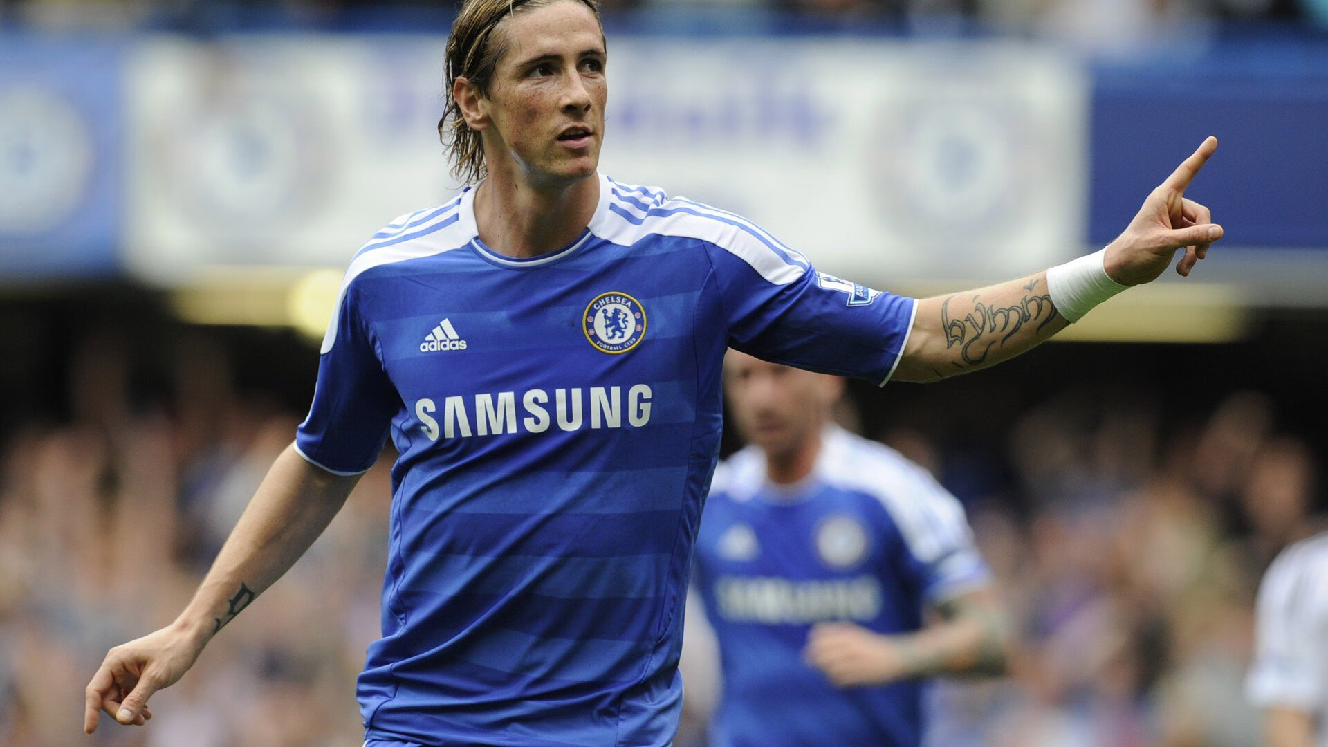 从罗兰·加洛斯的阴影到全英俱乐部的光辉，辛纳的涅槃与崛起