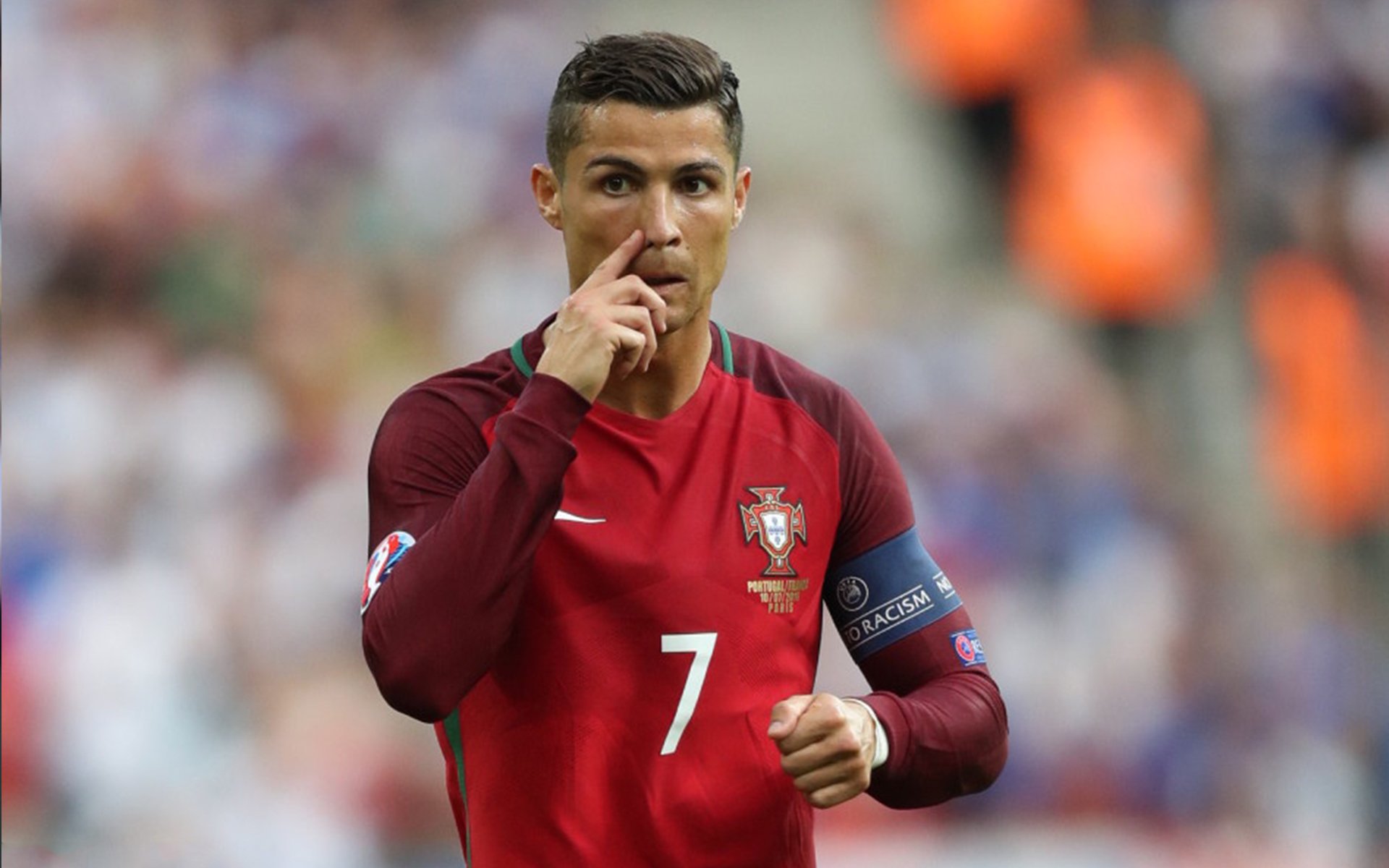 要写一篇唯一性的文章，关键在于塑造不可能中的可能。标题和内容都需要聚焦于这个独特瞬间的不可复制性